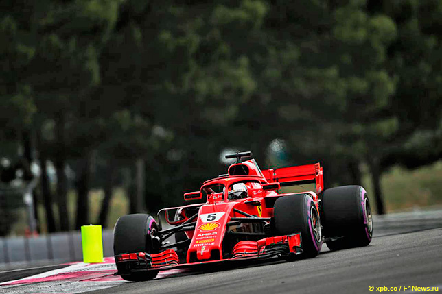 Себастьян Феттель на трассе Поль-Рикар