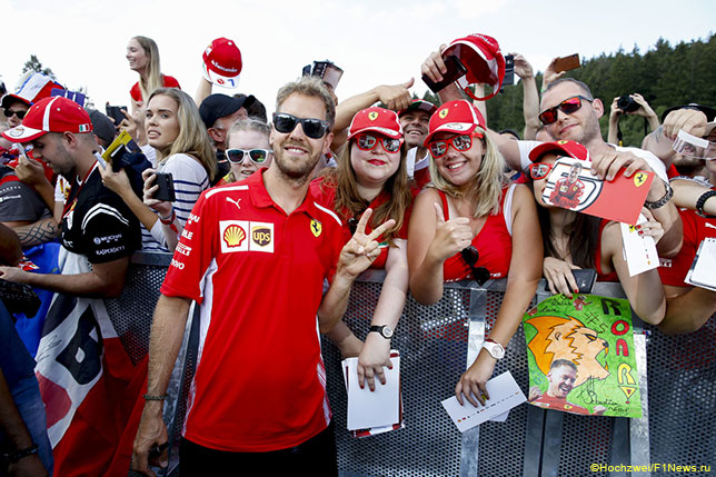 Себастьян Феттель на встрече с болельщиками в Спа