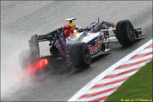 Пятница. Спа. Себастьян Феттель