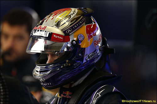 Себастьян Феттель на тестах в Бахрейне