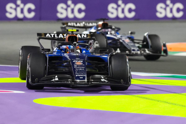 Машины Williams на трассе в Джидде, фото XPB
