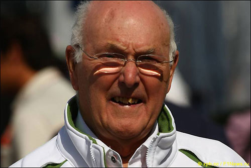 Марри Уокер