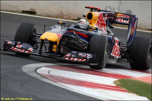 Себастьян Феттель во время квалификации в Корее