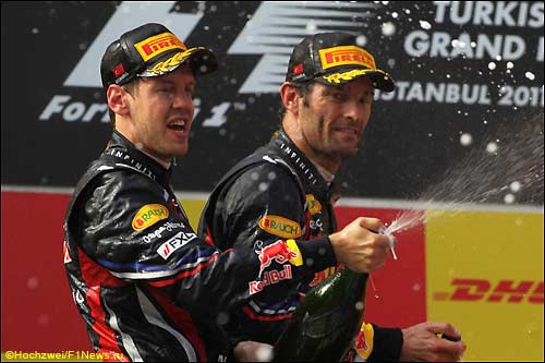Себастьян Феттель и Марк Уэббер на подиуме Гран При Турции
