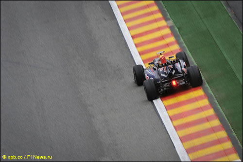 Себастьян Феттель на трассе Гран При Бельгии