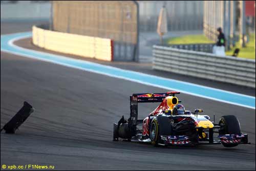 Разрушенная шина у Себастьяна Феттеля