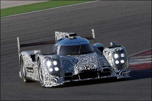 Марк Уэббер за рулём прототипа