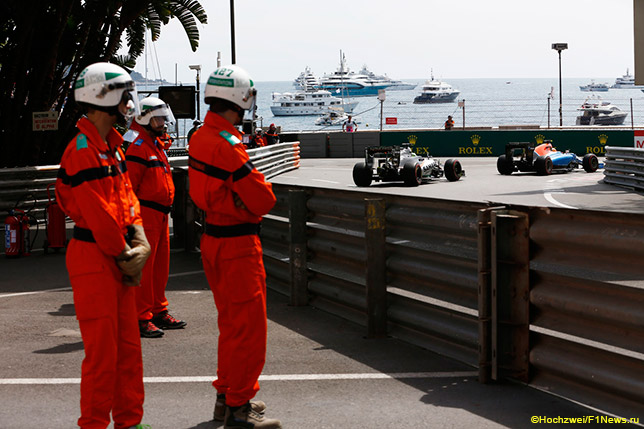 Нико Хюлкенберг и Рио Харьянто на трассе в Монако