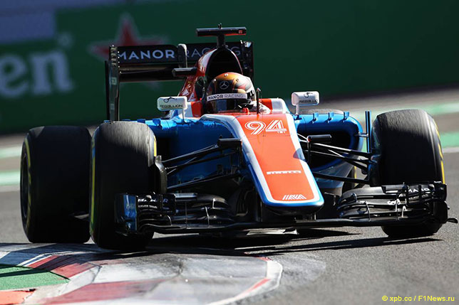 Паскаль Верляйн за рулём Manor на трассе Гран При Мексики 