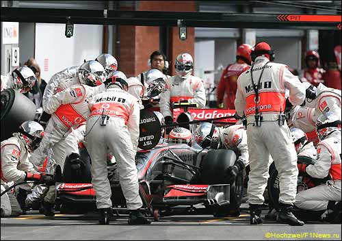 McLaren. Пит-стоп Хейкки Ковалайнена