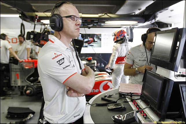 Саймон Робертс