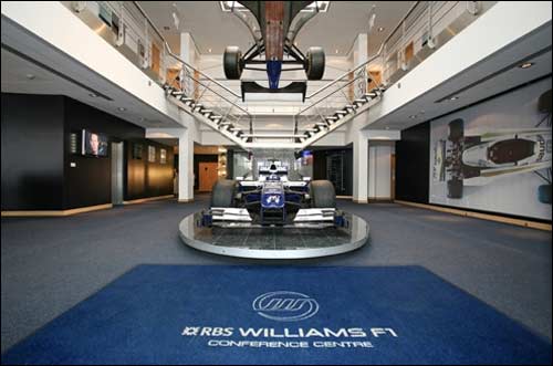 Конференц-зал на базе Williams в Гроуве