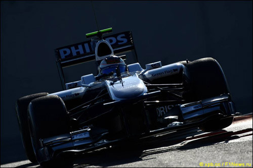 Рубенс Баррикелло за рулём Williams FW32