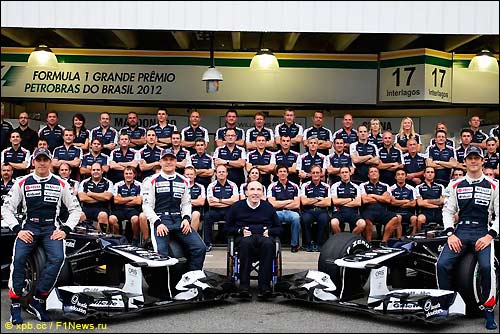Групповая фотография Williams в Бразилии