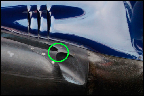 Щель в конфигурации выхлопной системы Willliams FW35