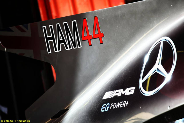 Логотип Mercedes