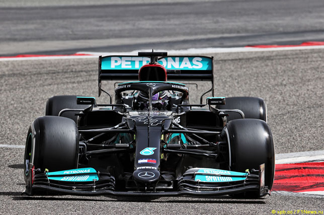 Льюис Хэмилтон