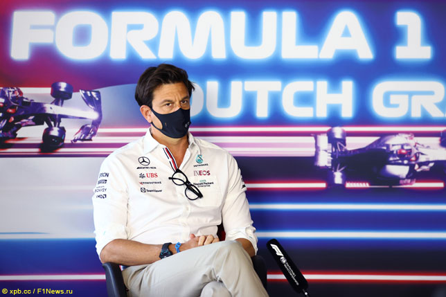 Тото Вольфф