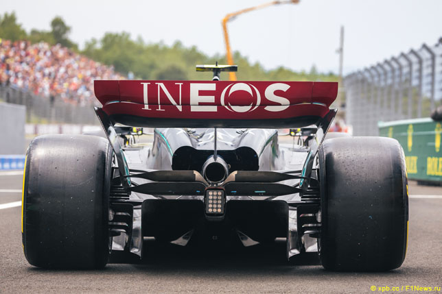 Льюис Хэмилтон